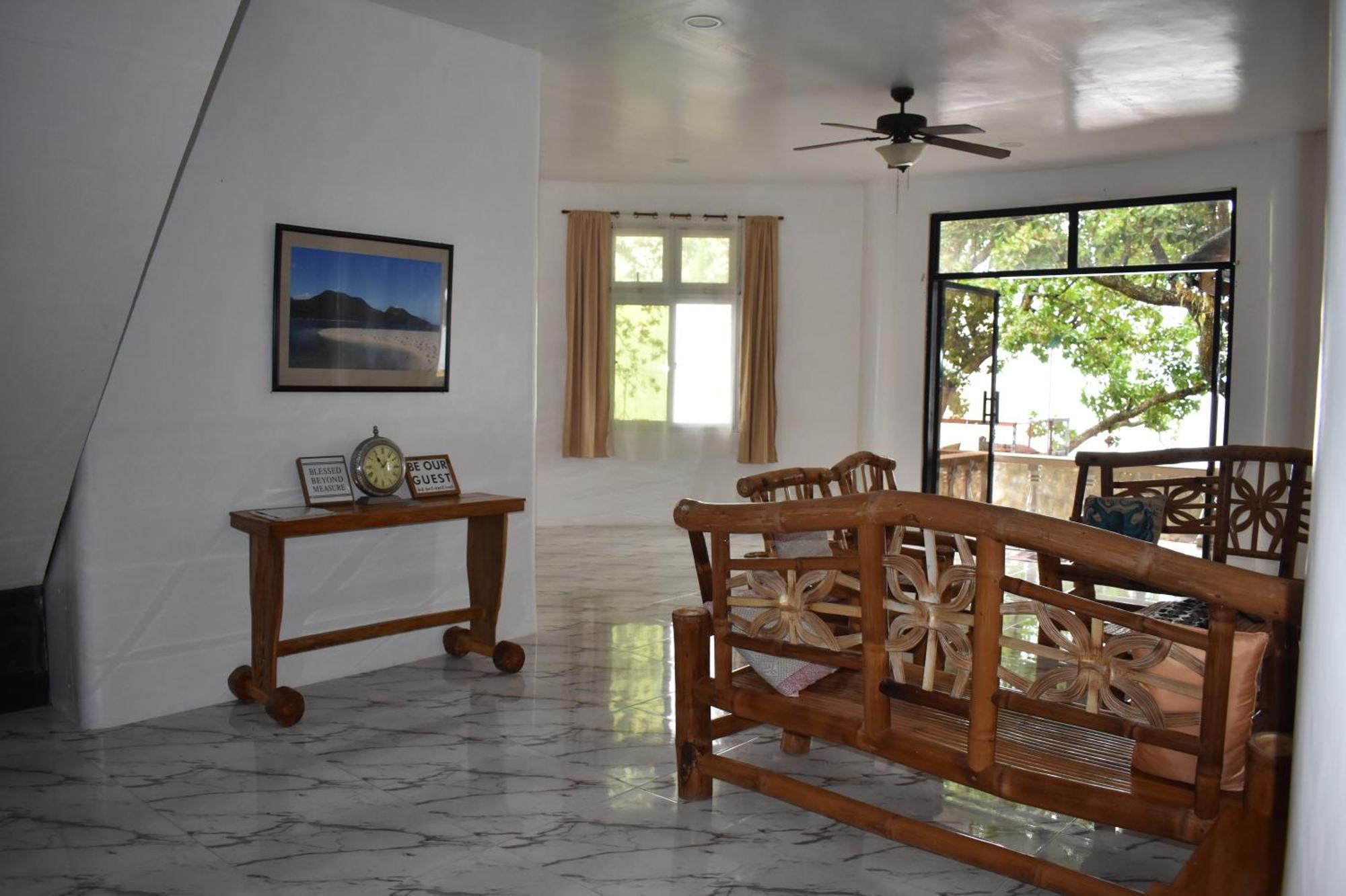 Seaside Traveler'S Inn By Camiguin Island Home Catarman  Екстериор снимка