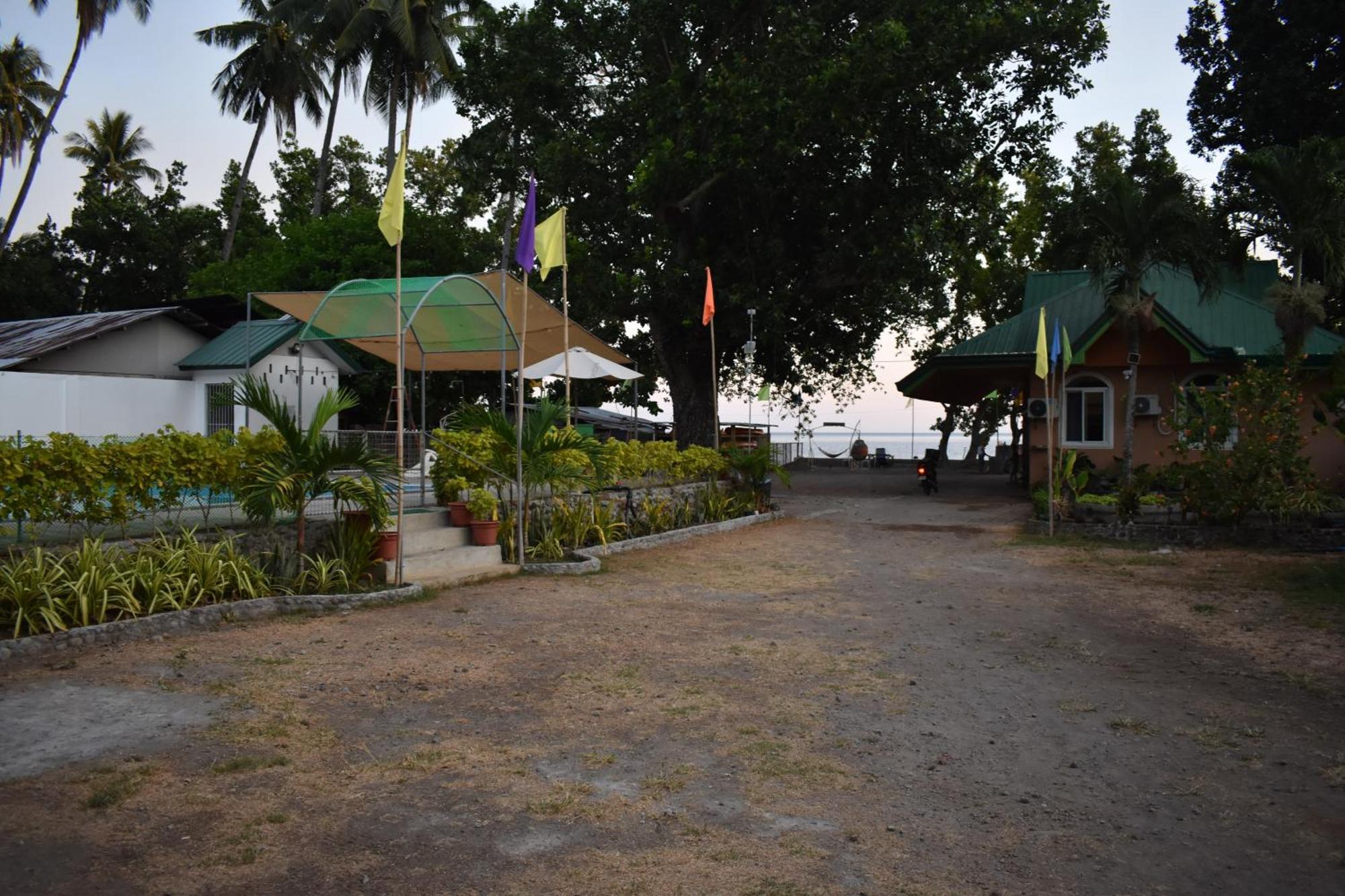 Seaside Traveler'S Inn By Camiguin Island Home Catarman  Екстериор снимка